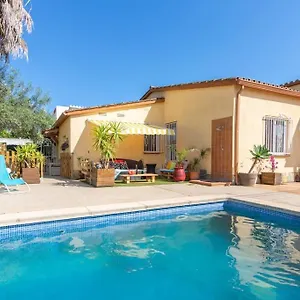 https://casa-con-piscina-privada-centro-wifi.catalonia-hotels.com